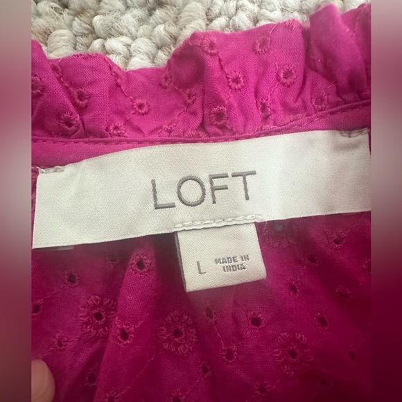 Loft Fuchsia Pink Eyelet Ruffle Top size L - Picture 6 of 11
